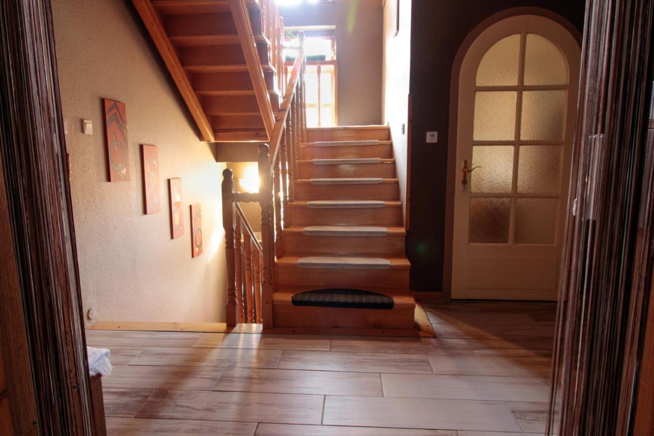 Emi Vendégház Balatonszárszó Exterior foto