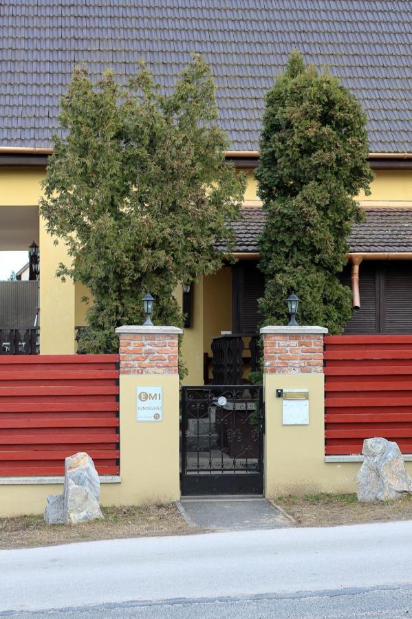 Emi Vendégház Balatonszárszó Exterior foto